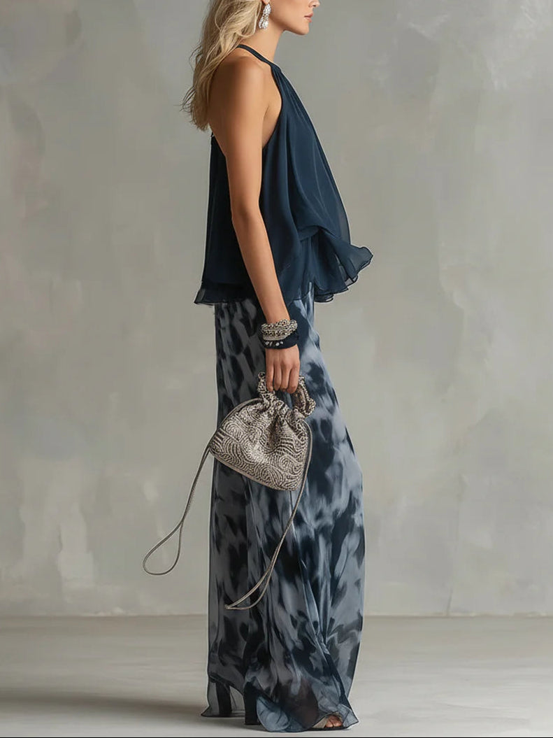 Conjunto de Top Halter de Chifón en Azul Marino y Pantalones Anchos Imprimidos