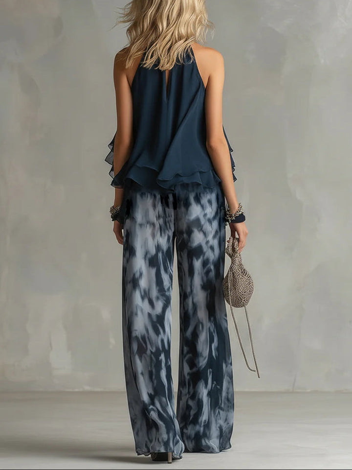 Conjunto de Top Halter de Chifón en Azul Marino y Pantalones Anchos Imprimidos