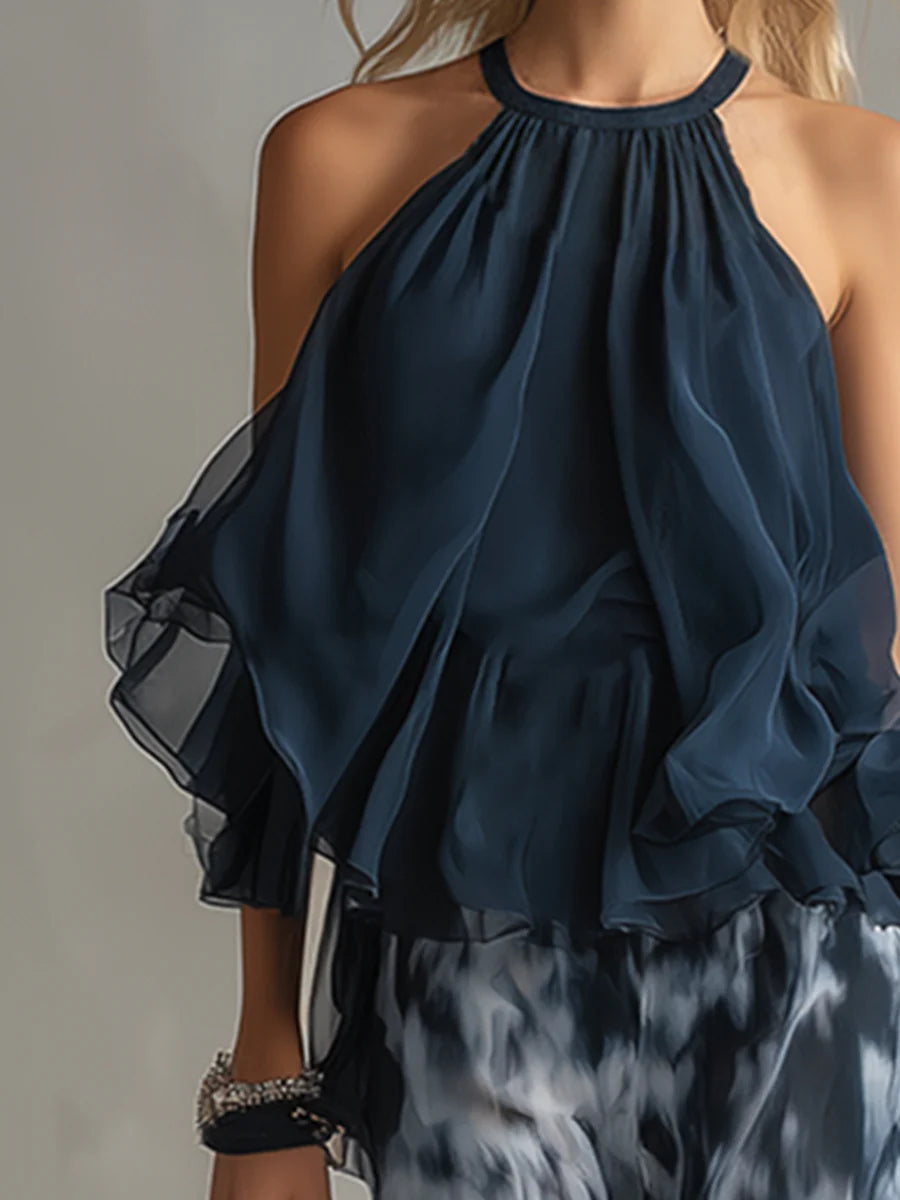 Conjunto de Top Halter de Chifón en Azul Marino y Pantalones Anchos Imprimidos