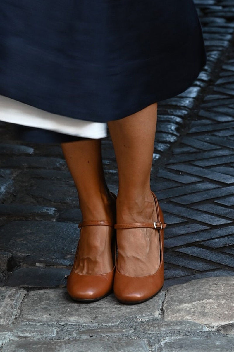 Elizabeth | Sandalias Cómodas de Tacón Bajo para Uso Diario