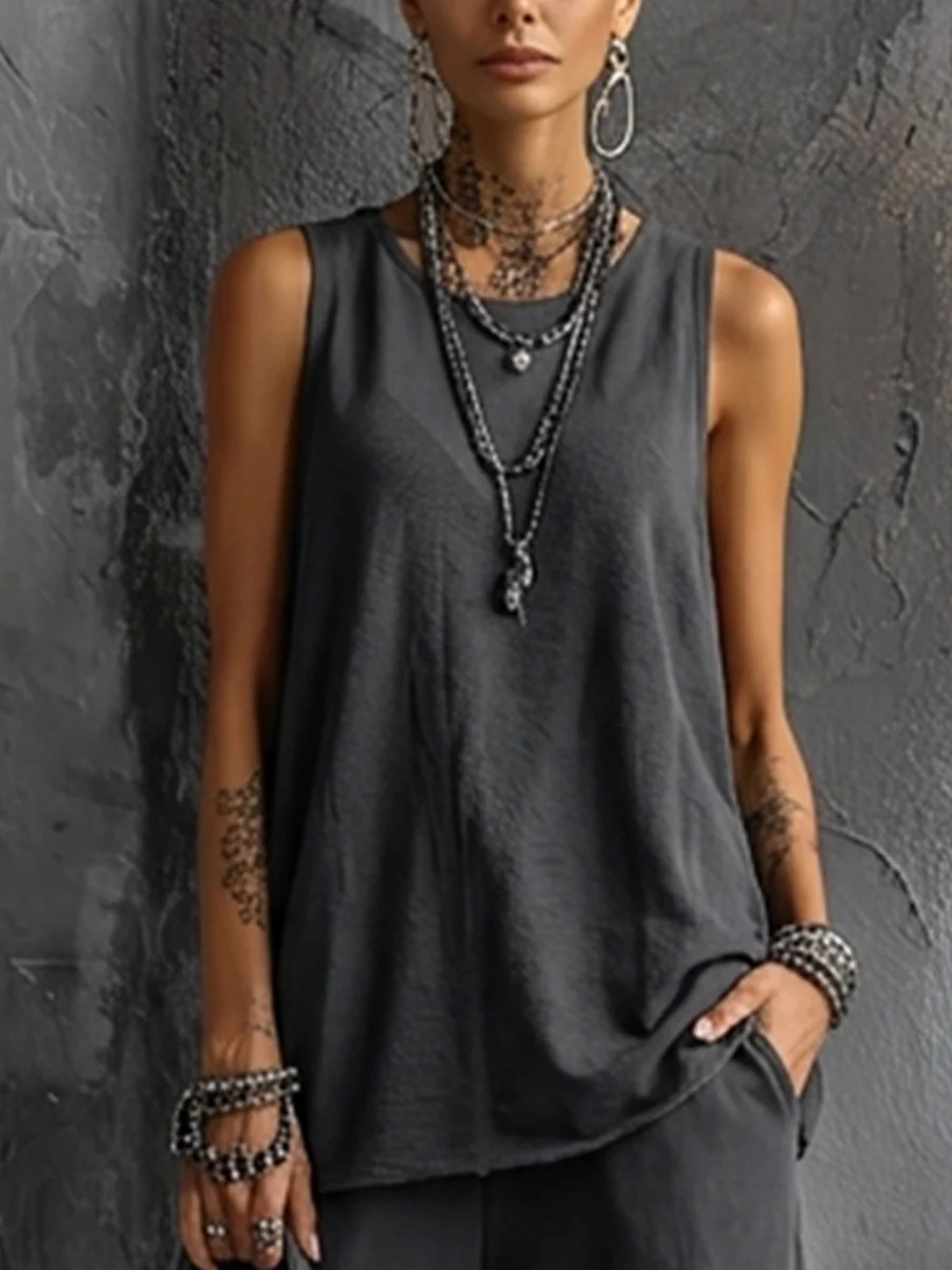 Conjunto Casual de Chaleco Gris Oscuro y Pantalones Cargo Jogger
