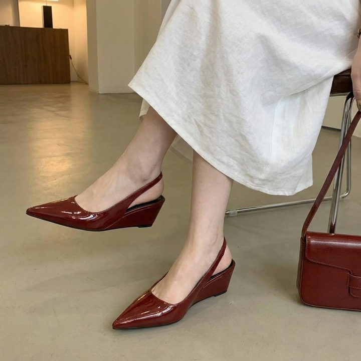 Elena | Elegantes Tacones de Cuña con Correa